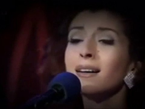 Elif Güreşçi - Akşam dönüşü geçtim o esrarlı bağından.HD