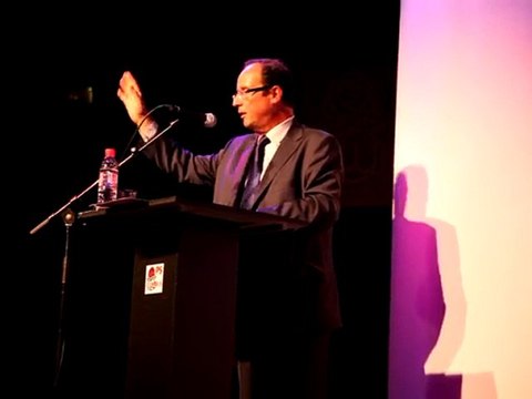 François HOLLANDE, les retraites un débat politique