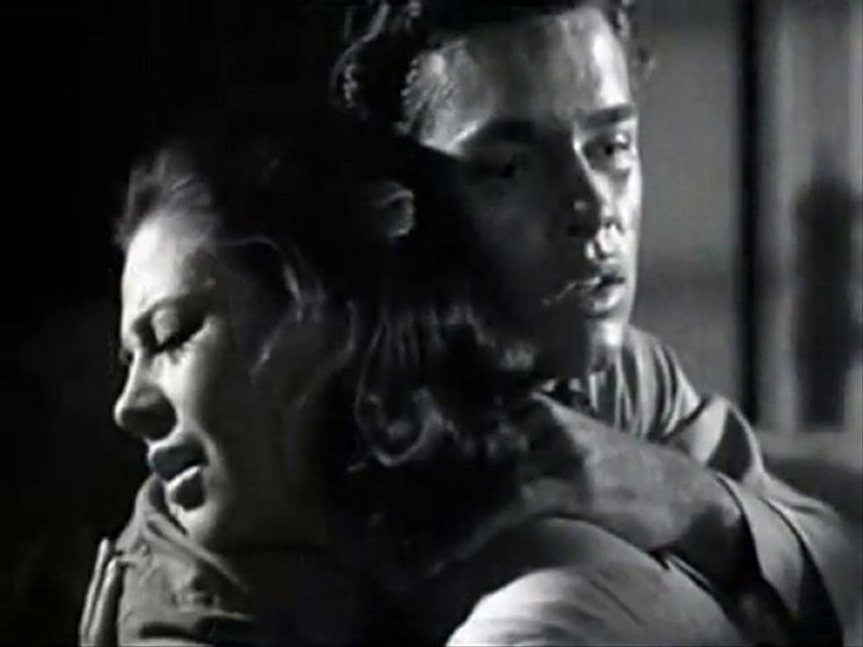 BEŞ DAKİKA BEKLE GİT - Attila İLHAN