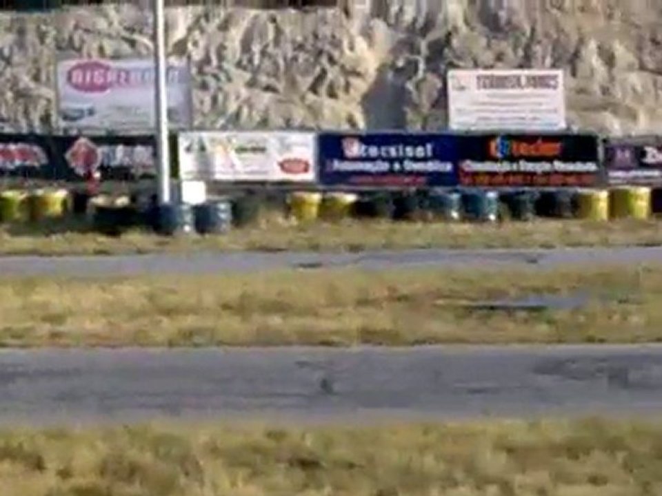 karting sur la piste de vila nova de paiva part 3