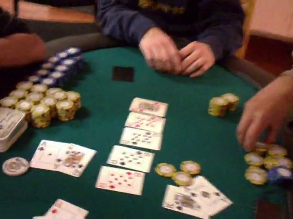 Pot de 400.000 en TF Champ Poker05 Septembre 2010