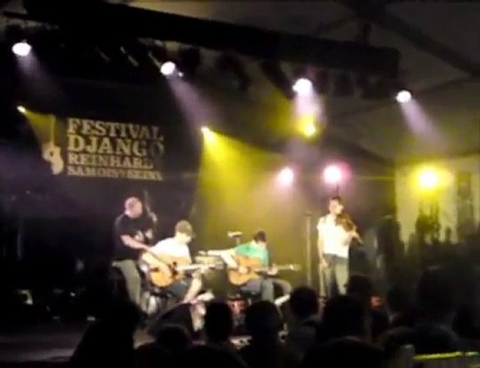 Samois sur Seine Django Reinhardt Festival 2009