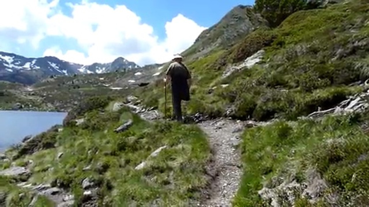 lac en montagne