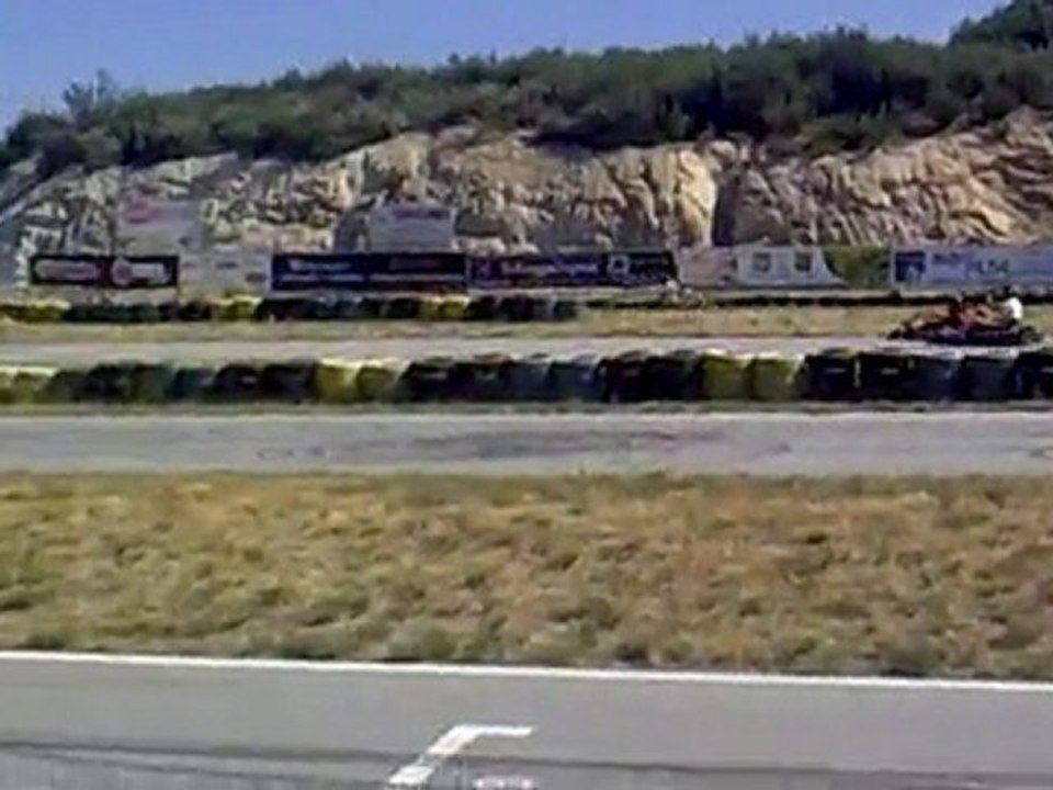 karting sur la piste de vila nova de paiva 5