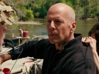 Red - Extrait #2 - Trying To Kill Me [VO|HD]