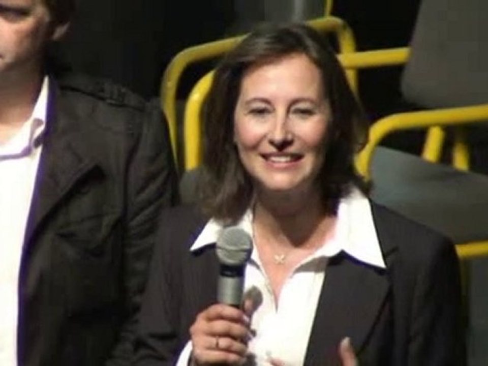 Ségolène Royal salue les adhérents Désirs d'Avenir