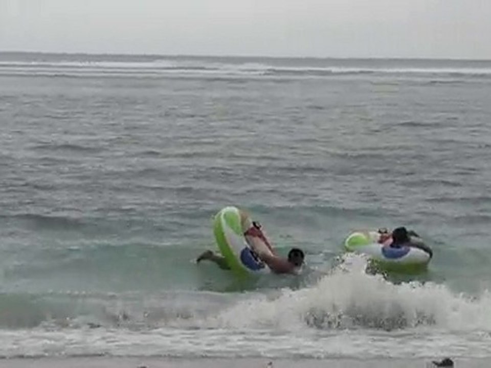 vagues dans le lagon