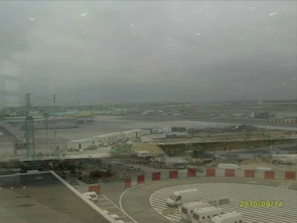 Flotille d'OVNIS au dessus de Zaventem