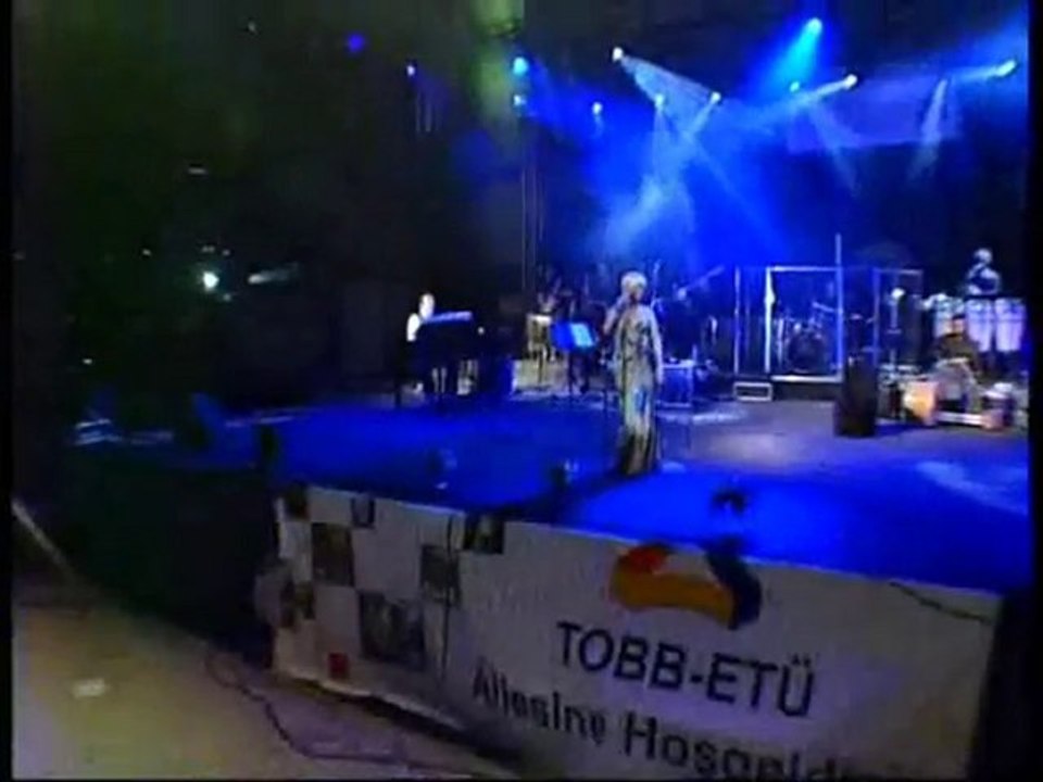 Sezen Aksu - Yol Arkadaşım