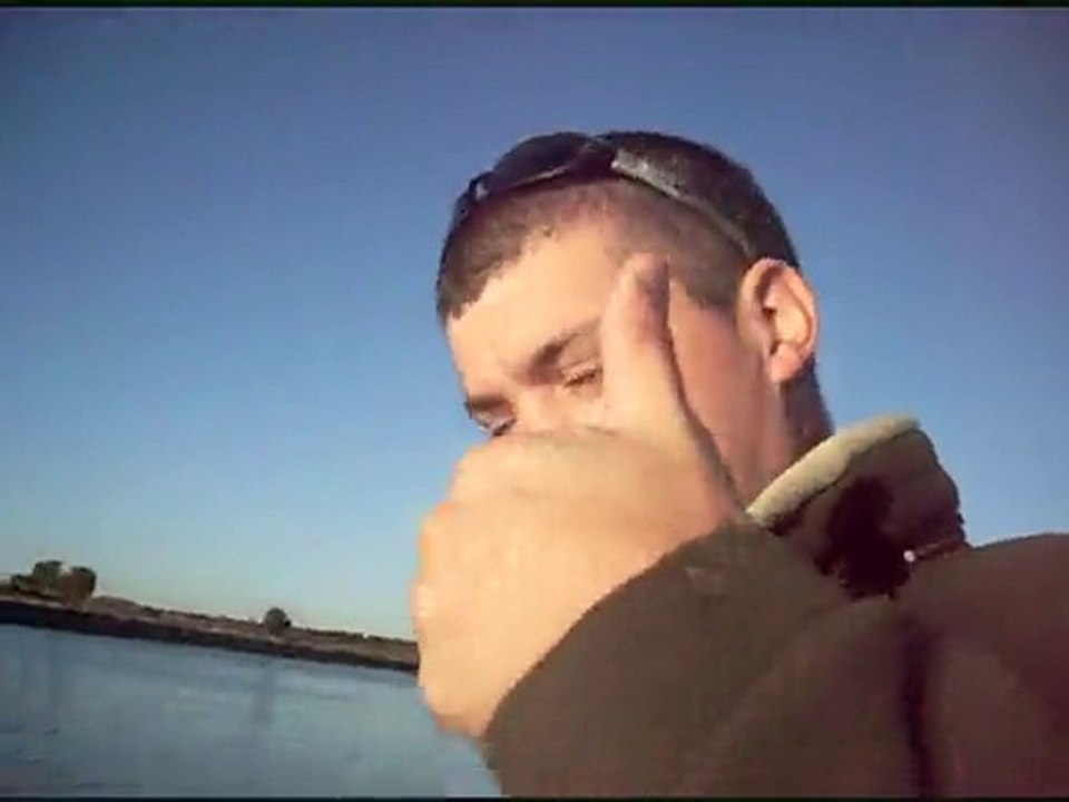 Xav30 Parti de pêche sur canal