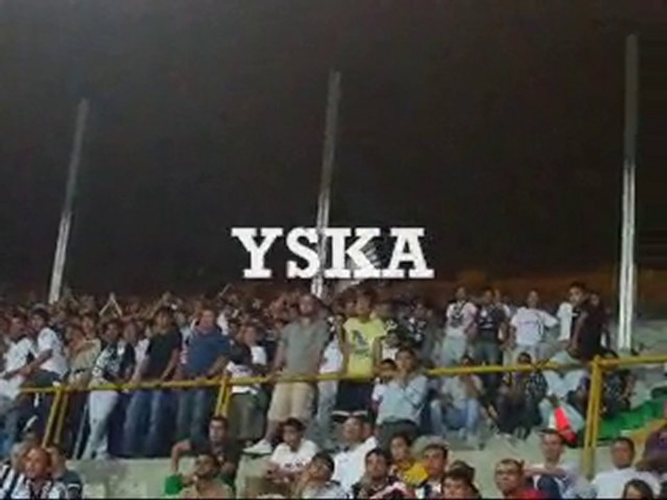 TRİBÜNLERDEN COŞKULAR 1