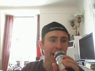 Wiwi égratigne "le président et l'éléphant"