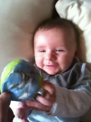 Tyliann bébé fou rire ^^