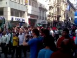 Taksim de Kuran ı Yakan Amerikalılara Protesto
