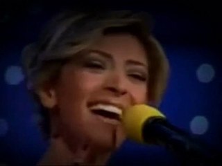 Elif Güreşçi - Ağlar gezerim sâhili sanki benimlesin.HD