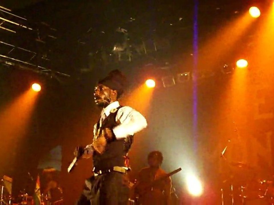 sizzla elysée Montmartre