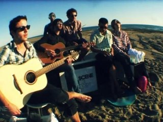 #012 WATERLLILLIES Murder on a range Rover (SCENE DE BAIN)