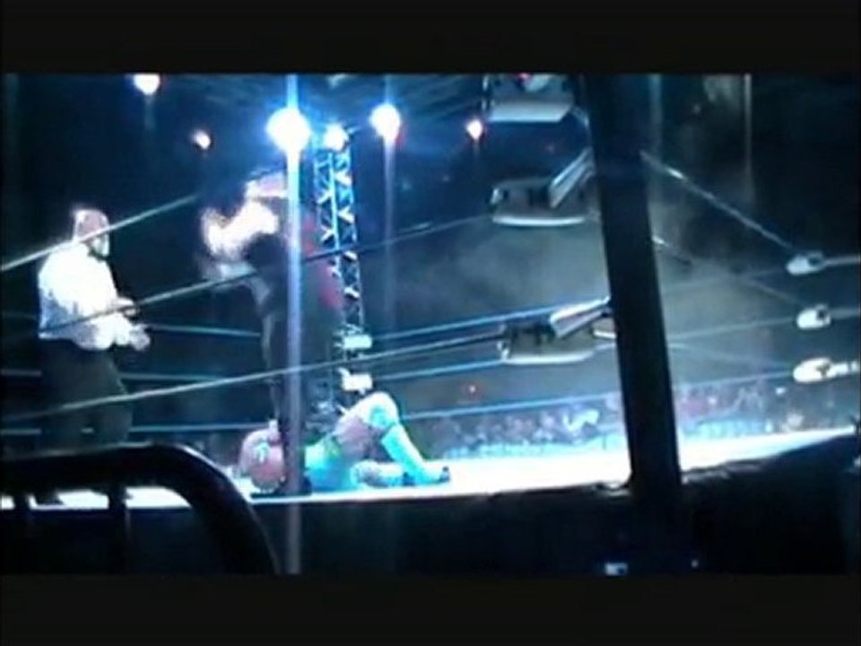 Striker VS Damon Brix