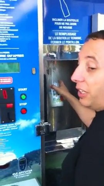 Distributeur de lait cru