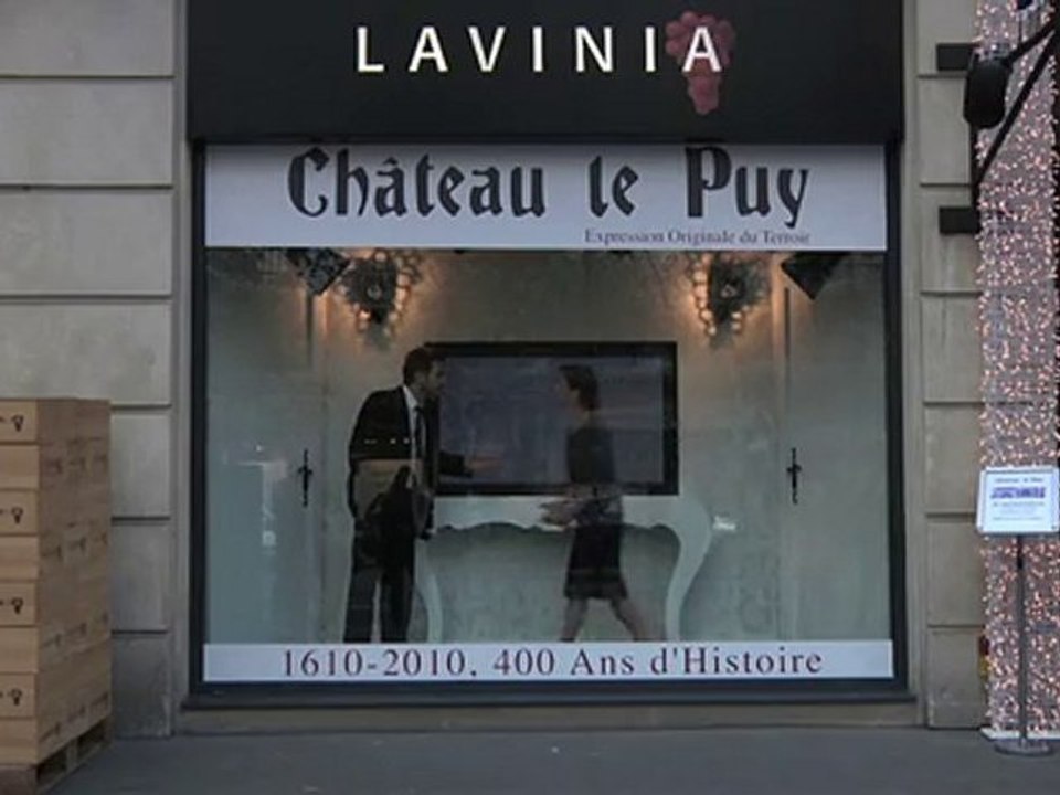 LAVINIA innove encore ! Une vitrine pas comme les autres !