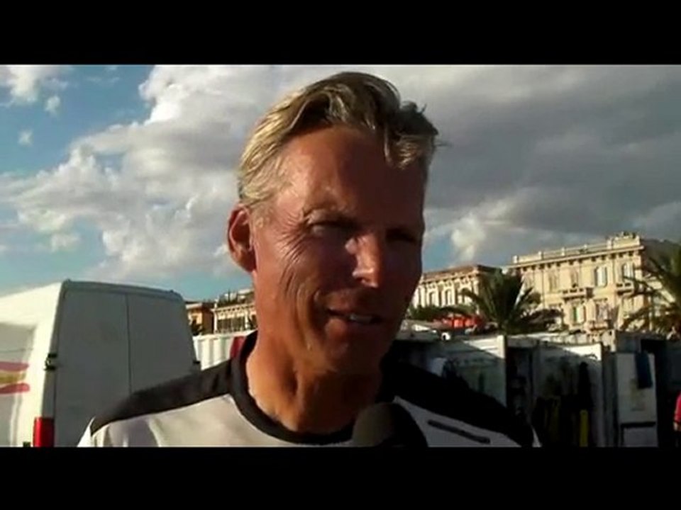 Jochen Schümann commenting day 1 in Sardinia (in German)