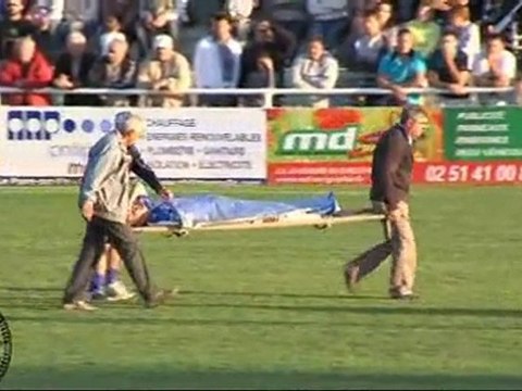 Foot CFA : Le Poiré sur Vie - Lorient B (1 à 1)