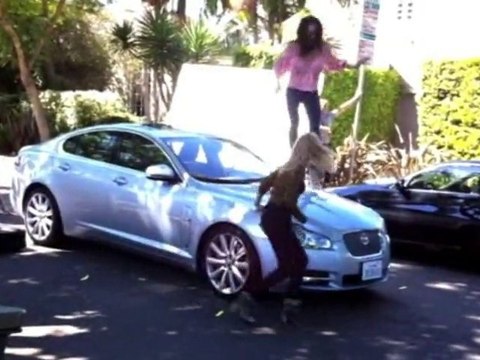 SNTV - Sienna Miller's girl fight