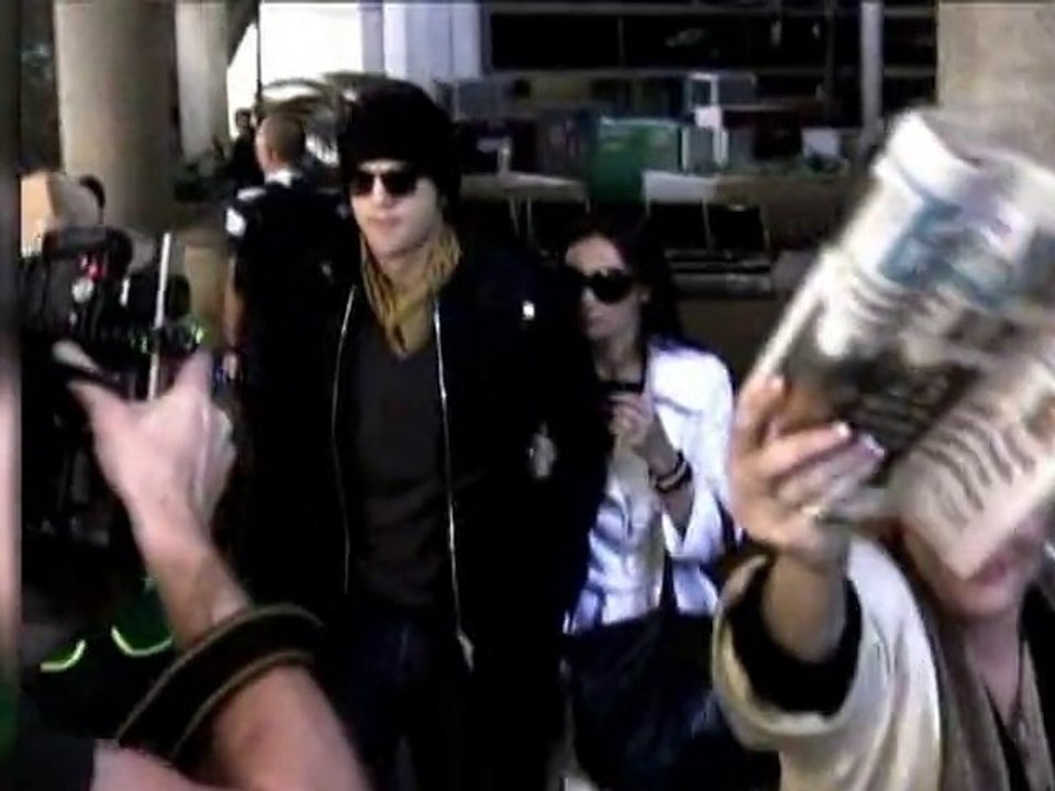 SNTV - Ashton & Demi's anniversary