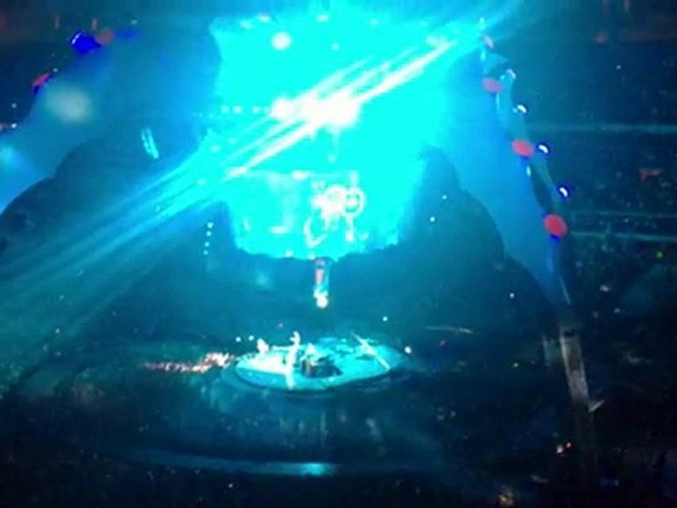 Concert U2 Stade de France 18/09/2010  With or Without You