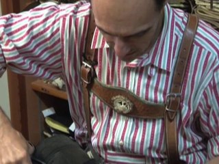 Global demand for made-to-measure lederhosen