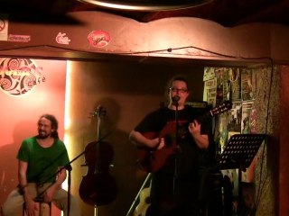 Les Pies Ki Piaff - au secours - au Roger's Café