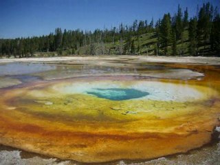 Yellowstone 12 - Old Faithful