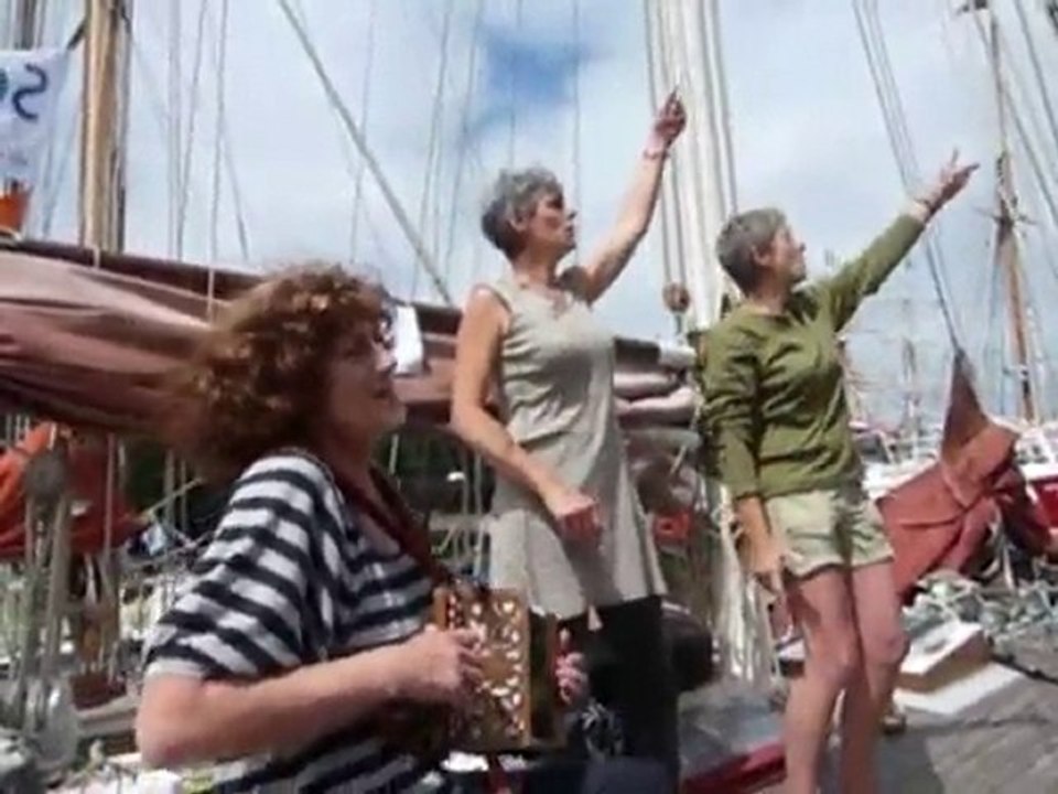 "FEMMES DE MARINS"