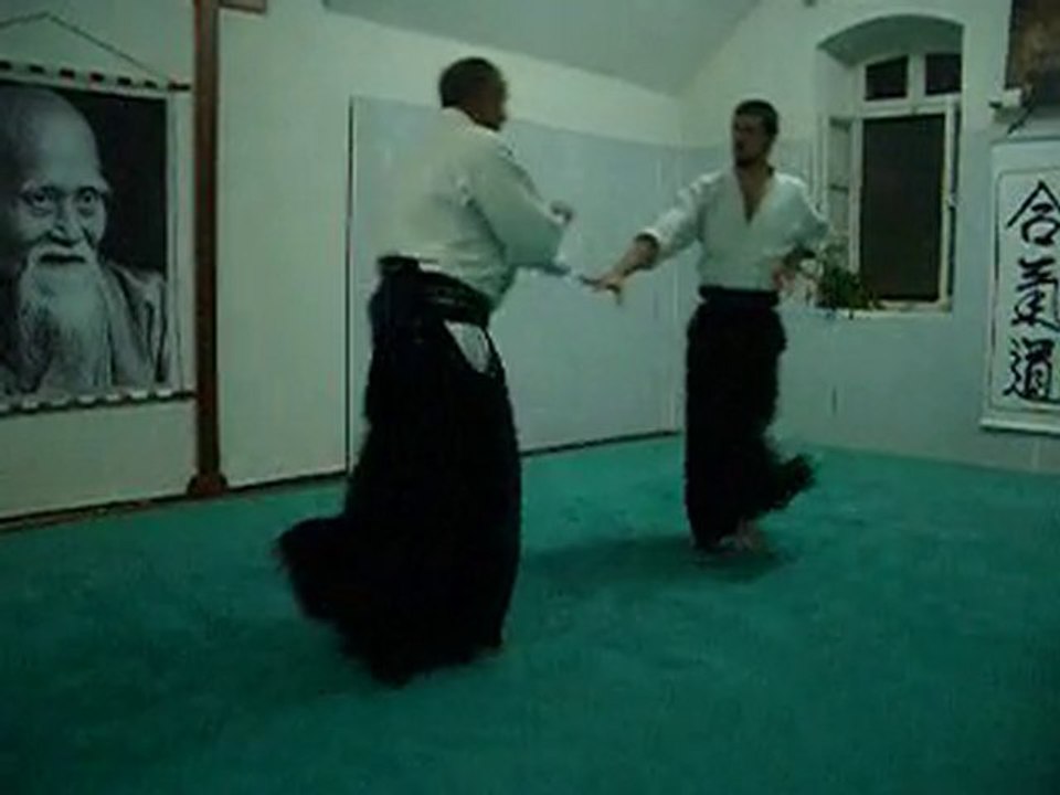 Chudan tsuki - Shiho nage omote 1ère forme