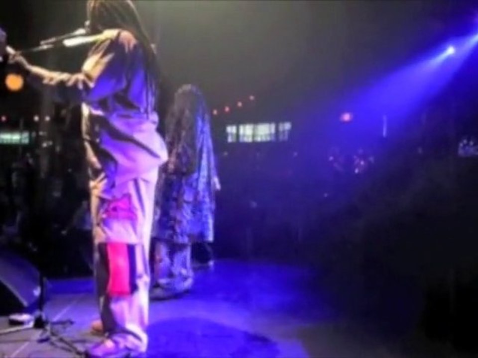 LUCIANO - KEEP HOLDING ON - SOUL STEREO DUBBZ