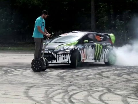 Colin McRae DiRT 3 - Trailer du mode Gymkhana