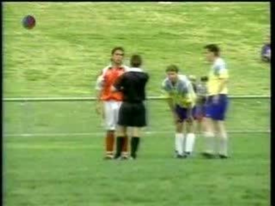 Lui,Il Aime Pas L'Arbitre