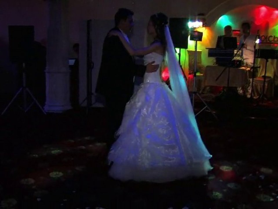 Первый танец жениха и невесты