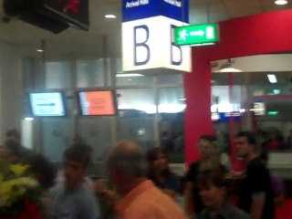 Ypodoxi Sani kai Onazi Prasina Nea