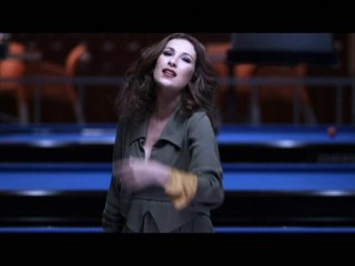 Yonca Lodi - "Düştüysek Kalkarız"