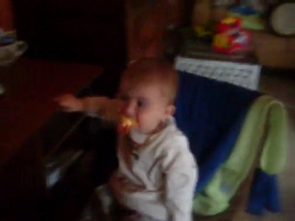 Mon lowen qui se déhanche sur ALdebert ^^