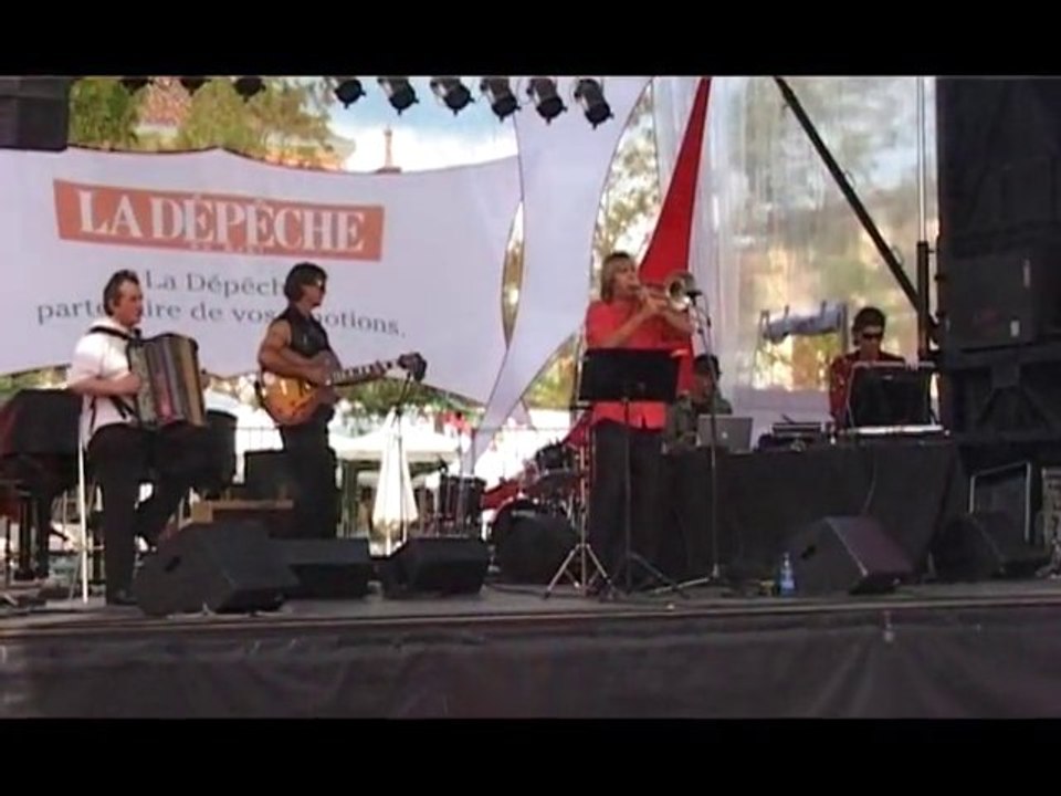 Oriental Minor Blues ( "Jazz in Marciac" 2010 )