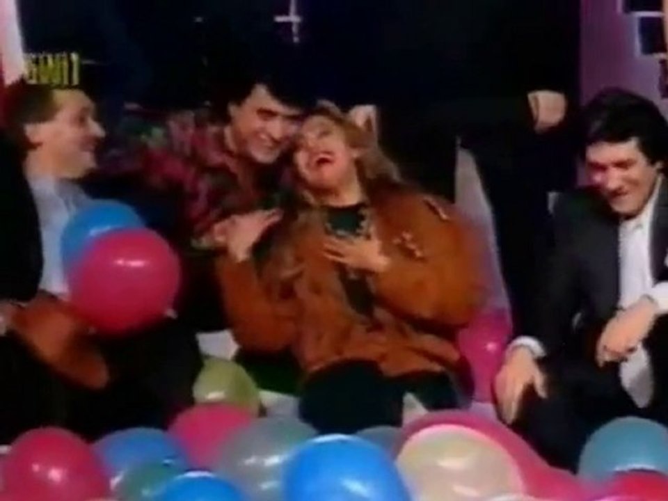 Seyyal Taner - ÇARSAMBAYI SEL ALDI nostalji STAR 1