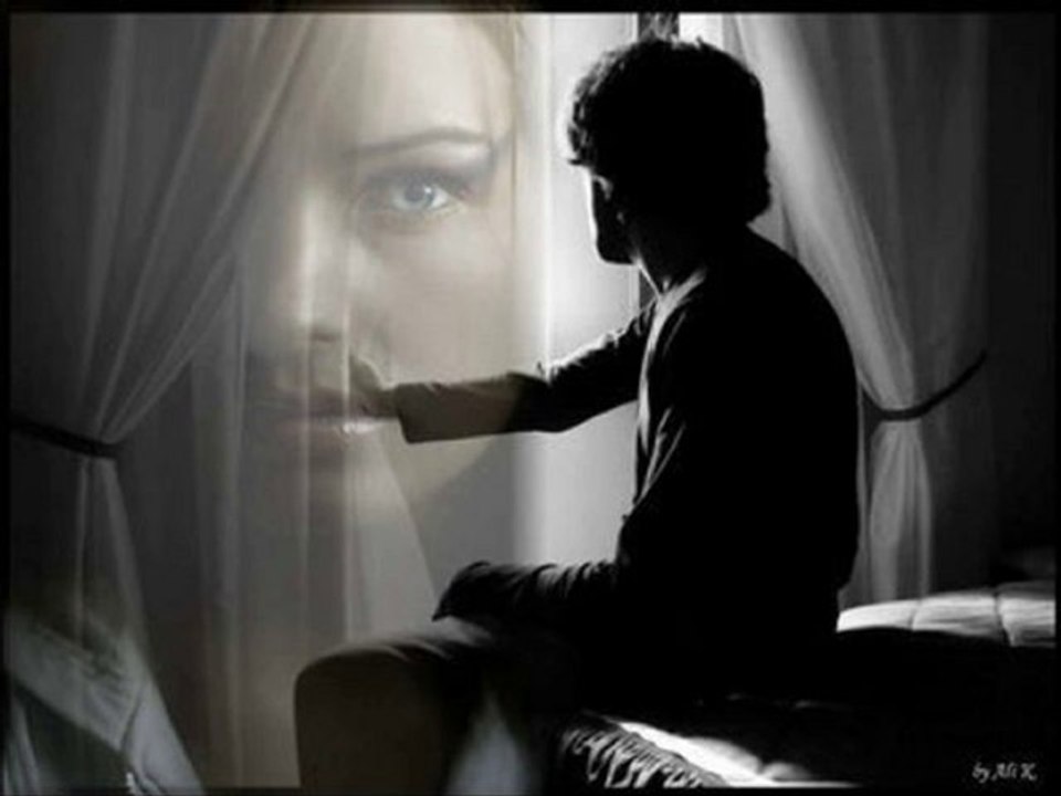 gelinliğinle gel bir kuğu gibi