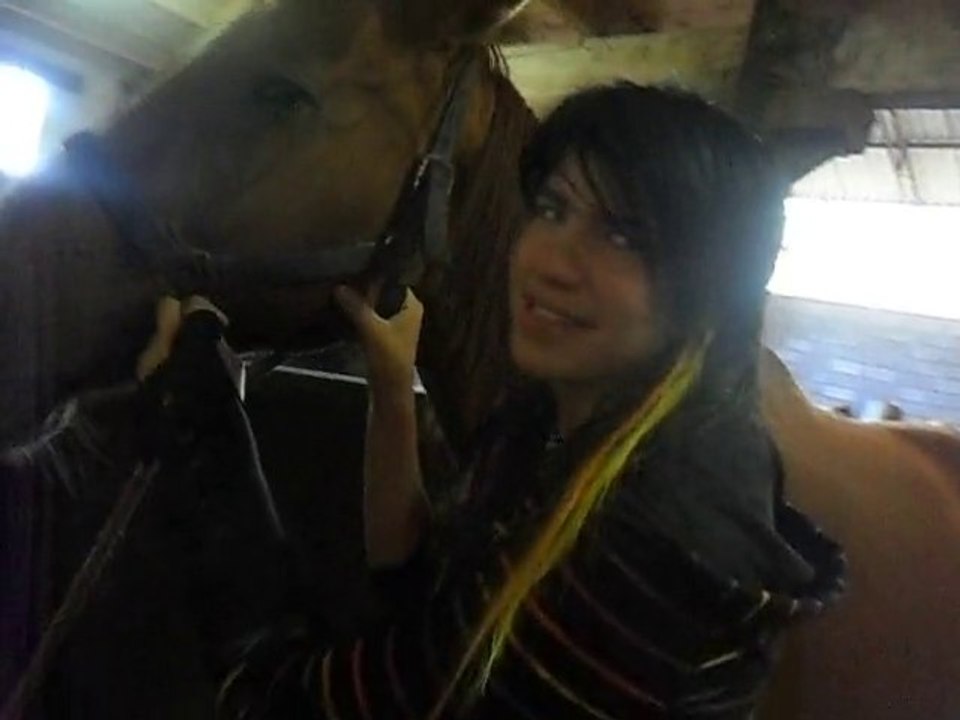 Ighland, tu vas encore boiter samedi ?! Mdr'  ♥