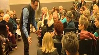 Eric Pearl Demonstrates Reconnective Healing in New Zealand