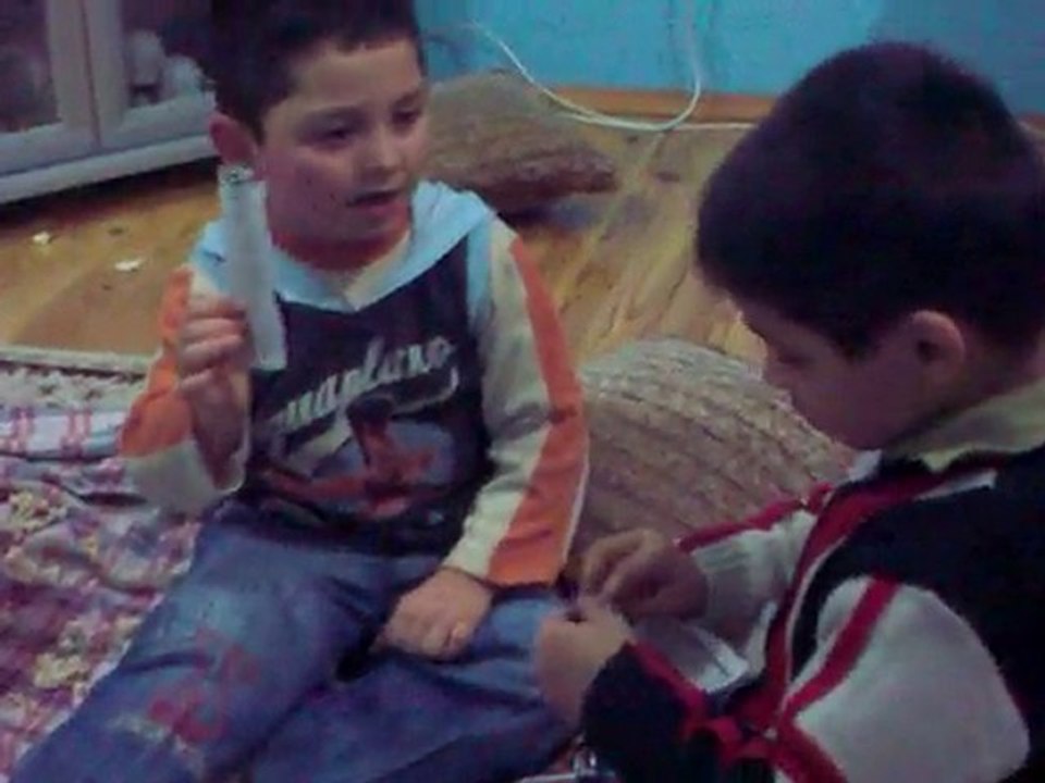 GÖKDENİZ ERDEM İLE EMİRCAN ÇAĞLAR OYUN OYNUYOR