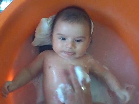 ENES ÇAĞLAR BANYO KEYFİ 2