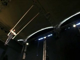 anna blin trapèze ballant swinging trapeze