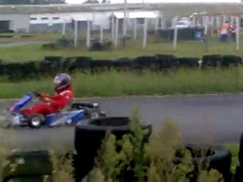 karting sur la piste de berdery
